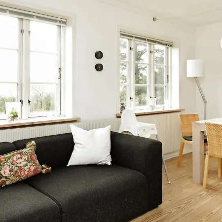 Three-bedroom Holiday In 19 Hébergement de vacances Blåvand