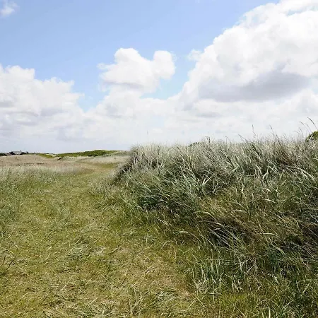 Three-bedroom Holiday In 19 Hébergement de vacances Blåvand